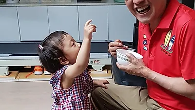 "대가리 빨간 것들이 나라 망친다" 홍준표 손녀딸 두돌 이후 정치복귀 선언 내용은? 여론 갈등 최고
