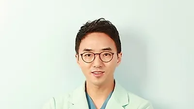 여드름과 여드름붉은자국 동시 치료, 더블아그네스테라피로 개선