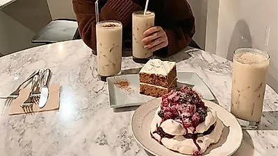 이광수의 여자 이선빈, 나이차이 얼마? 롱패딩으로 가려도 드러나는 완벽몸매.. 런닝맨 열애설 떡밥도 재조명