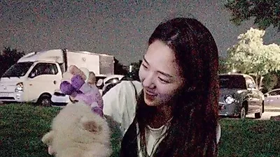 채수빈, 반려견 향한 사랑스러운 눈빛 "복덩이"