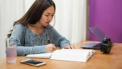 '취업 자격증'  스펙을 올리고 싶다면? … 회사별로 다른 성격을 지닌  자격증  알아보자!