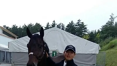 함안군 '오추마' 경주퇴역 승용마 평가대회 우승