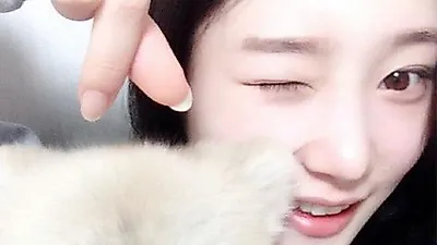 IOI 정채연, 애견 머루와 윙크샷 "하트뿅"