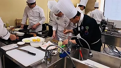 한국조리사관직업전문학교. 호텔조리교육과정으로 미래의 외식전문가 선발