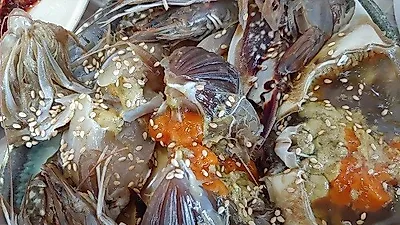 안면도 맛집 '시골밥상', 알이 많고 살이 꽉 찬 암꽃게로 만든 게국지의 진정한 맛