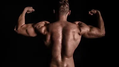 멋진 등 근육 위한 '남자 등운동 루틴', 데드리프트·바벨로우 등 다양한 남자 등운동은?