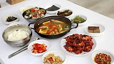 겨울에 맛보는 밥도둑 간장게장! 여수 간장게장 맛집 '거북이식당'