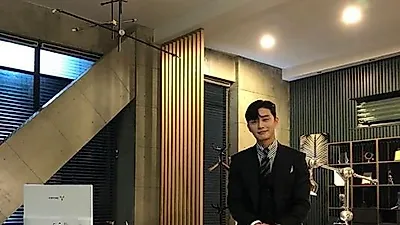 '이태원클라쓰' 박서준 머리 밀었다? 박새로이 역 캐스팅, 웹툰원작드라마 '타인은 지옥이다'  등장인물 싱크로율?