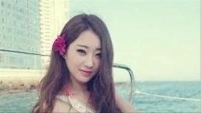 정글의 법칙 경리, 요트 위에서 뽐낸 비치복 자태 '눈길'...어떻길래?