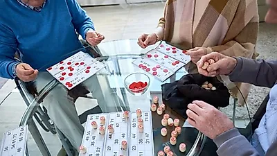 "운동부터 비디오 게임까지"… 고령층이 즐길 수 있는 쉽고 안전한 활동들