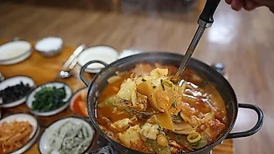 아산 맛집 '쌍둥이네 매운탕', 특별한 새우, 메기 매운탕 맛 볼 수 있는 맛집