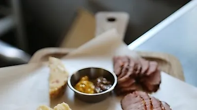 [서울데이트] 익선동 맛집과 익선동 한옥마을로 주말 데이트 두 배 즐기기