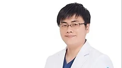 아름다운 앞니 임플란트를 위해 필요한 것은 '식립의 정확성'