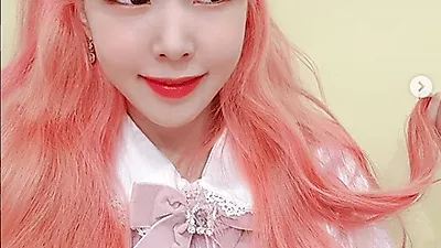 크레용팝 웨이 "아이돌, 아육대보다는 인스타그램 DM으로 연락한다" 사연 들어보니 '헉'