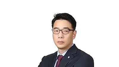 한용호 산재전문변호사, '과로사' 산재 인정받으려면 '이것' 입증해야