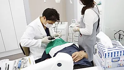 임플란트, 치아를 완벽히 대체하지만 개인관리가 수명 좌우