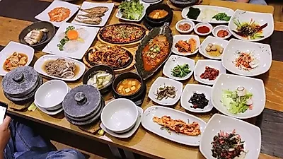 거제도여행의 묘미 식도락 한상 가득 제공하는 거제도 맛집 '물레방아한정식'