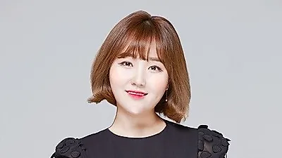 우주마켓, 100% 브랜드 정품 구성 '향수 랜덤박스' 선보여 