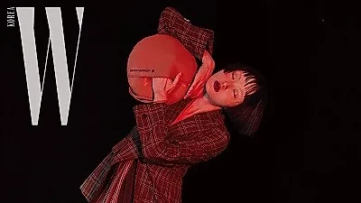 아데쿠베(ADEKUVER), W매거진과 함께한 2019 FW 화보 공개로 패션관계자들 사이에서 주목