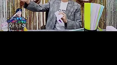 '하이라이트 대장' 윤두준, V라이브 군대 후일담부터 달고나 만들기까지