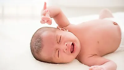 감기와 비슷한 '수족구 초기증상', 여름 휴가철 발병률 급증..전염기간 및 치료법은?