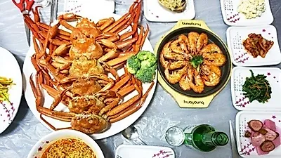 원주 출렁다리 맛집 '게먹고회먹고' ··· 국내산 홍게 무한리필로 화제