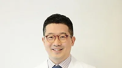 자연치아 대신하는 '임플란트', 치과 시술만큼 중요한 사후관리