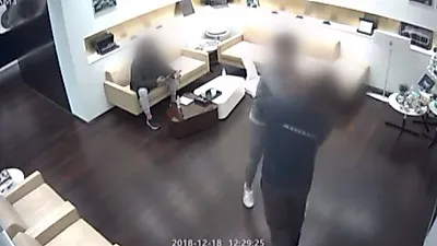마세라티 폭행 장면 CCTV 보니 충격! 송파구 매장서 패딩 벗어던지고 딜러 안면 가격