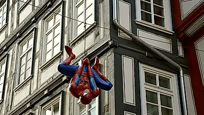 스파이더맨 예고편 화제...새로운 빌런의 등장?