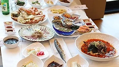 포항죽도시장물회맛집 '운하회대게식당', 20여 가지 이상 스끼다시와 해산물, 회요리 선보여