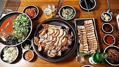 대전 복합터미널 맛집 '심야족발', 회식 모임장소로 적합한 야식 맛집