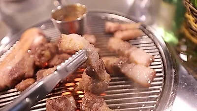 제주 오설록 맛집 '흑돼지신화' 연탄구이로 즐기는 흑돼지
