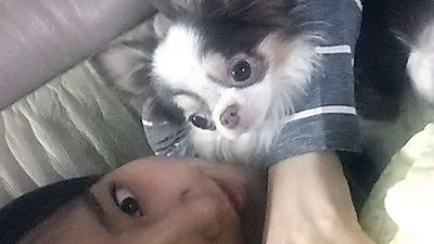 윤하, 반려견 품에 앉고 첫 셀카 공개 "오왕 조앙"