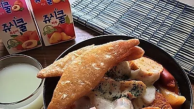 떡볶이프렌차이즈 '벌떡' 중국당면이 들어간 고뎅 떡볶이, 분식 애정인들 맛 사로잡아