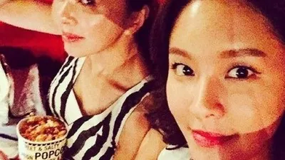 '붕어빵 미모 맞네'..이혜경 모녀, 얼마나 닮았길래