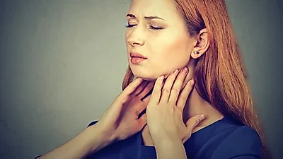 쉰 목소리와 목에 뭐가 걸린 느낌, '성대결절' 이라고?…방치 시 본인 목소리 잃을 수도