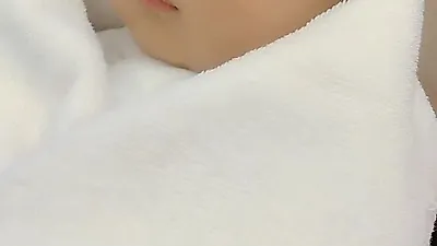 리얼한 출산 과정 공개에 함소원 떠올라 이현승 출산!.인스타그램에 남편 최현상과 아기 공개