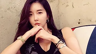 [☞핫키워드]장미인애 인스타 스폰서폭로 이어 팬에게 경고…팬이 진상vs오바‧관종 네티즌 반응