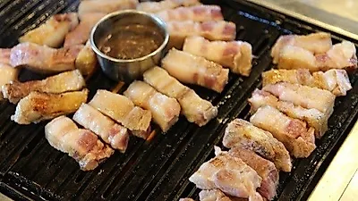 협재해수욕장 흑돼지 맛집 기행 '제주더꽃돈', 전문 흑돼지요리 식사제공