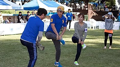 [포토]닭싸움 결승전, 내추럴발란스 가을운동회