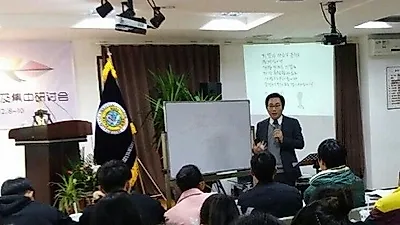 지친 나를 위로하고 나의 본질을 알게 하는 힐링인문학 " 마음명작 학교"
