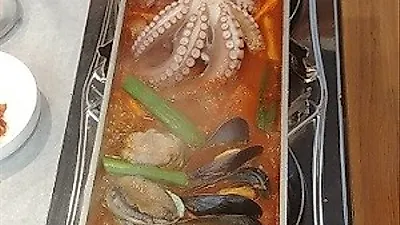제주도 중문 맛집 '기원뚝배기' 문어통갈치조림 주문하면 생한치물회, 옥돔구이 서비스