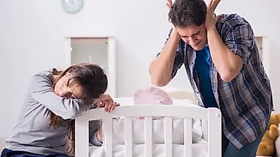 공공장소에서 짜증 내고 우는 아이, 효과적인 대처법은?
