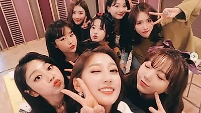 [스타☆톡] 러블리즈 미주, 남성팬의 성희롱에 표정 구겨져...'팬 맞아?'