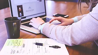 [퇴직금 계산기]퇴직금 지급기준, 계산방법, 미리 알아둬야..중간(중도)정산과 기한은?