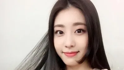 롤챔스여신 조은정, 핑크 드레스 입고 환상 몸매 자랑 '이럴 수가'
