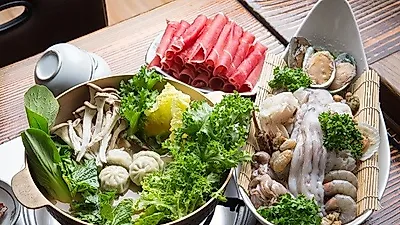 신촌 샤브샤브 유텐실, "계절메뉴로 샤브샤브 강력추천"