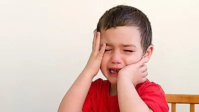 아이의 알 수 없는 짜증과 성질, 부모의 대처 방안은?