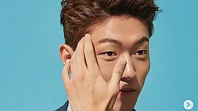 황의조, 과거 충격적인 여자관계 논란 딛고 맹활약…"한국 중국 축구 Review" 16강 상대는?