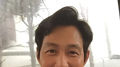 2019 서울가요대상 이정재, 나이 넘는 절대비주얼.. 근황은? 영화 '사바하'로 곧 만나요!